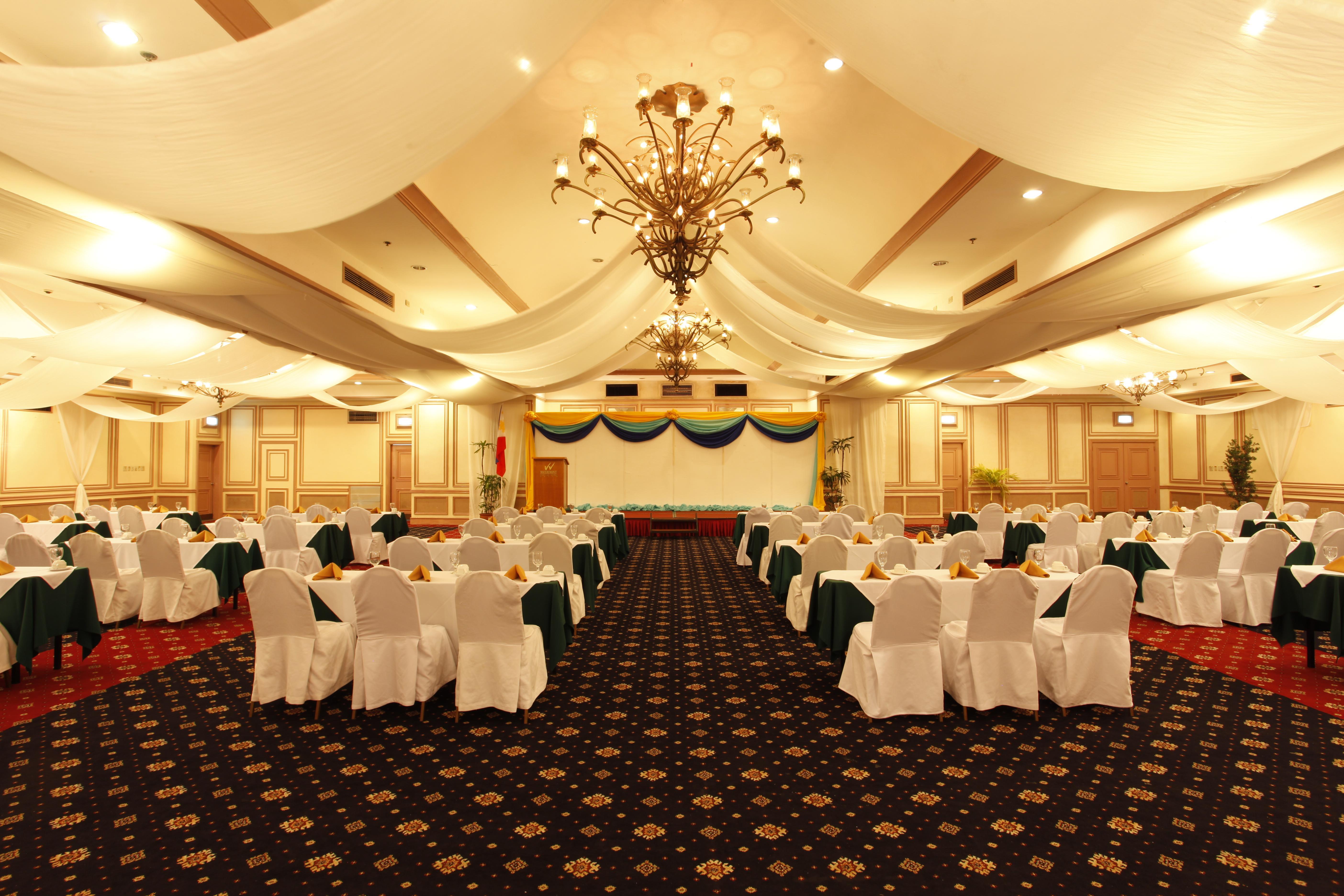 Waterfront Insular Hotel Davao Luaran gambar