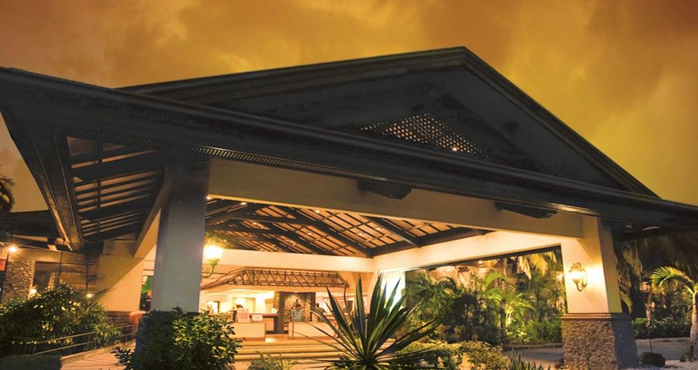 Waterfront Insular Hotel Davao Luaran gambar