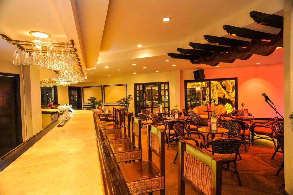Waterfront Insular Hotel Davao Luaran gambar